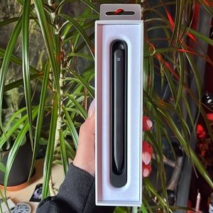 Microsoft Surface Slim Pen and Charger OPENED, NOT USED